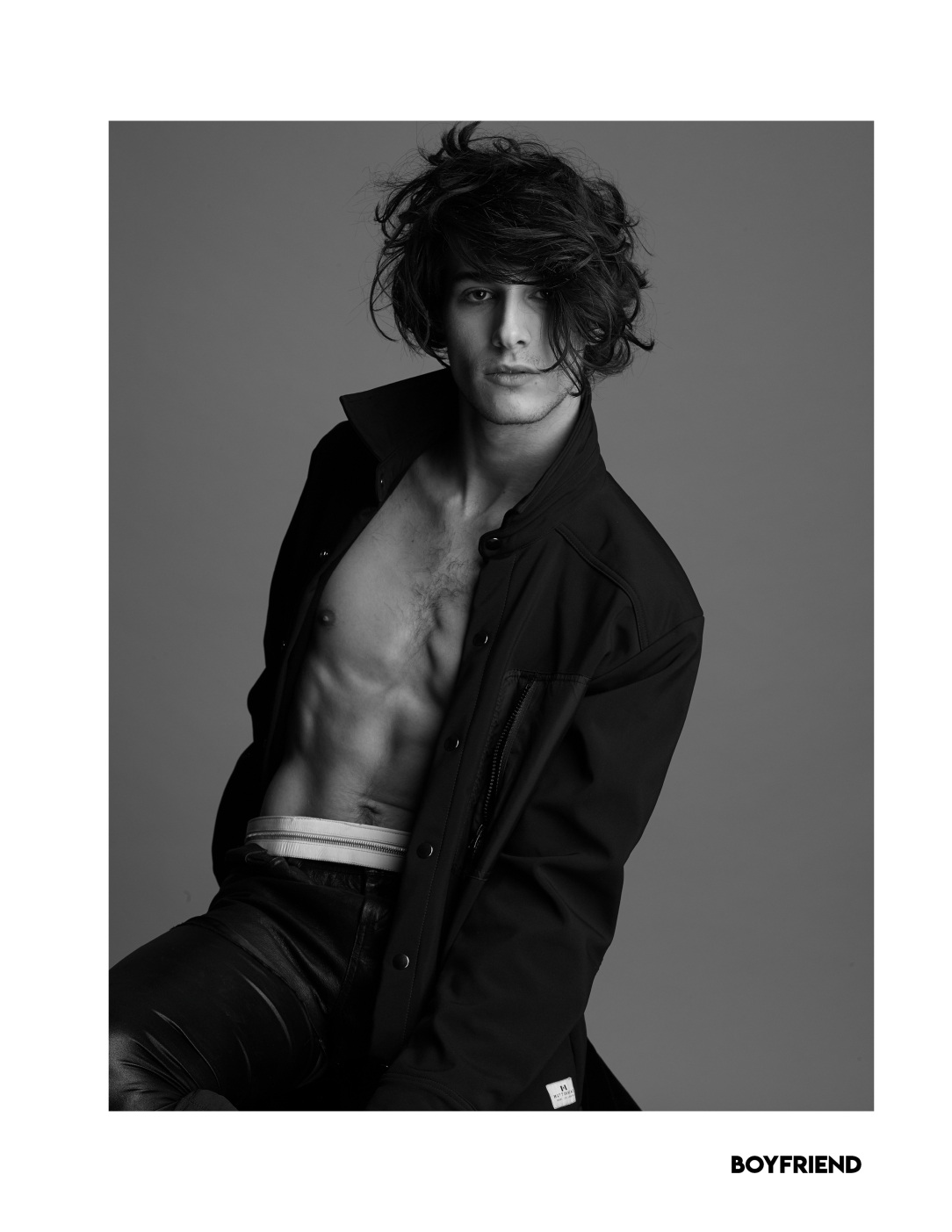 boyfriend-mag-january-2019-fade-to-grey5
